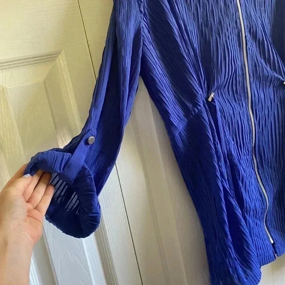 Chico's Traveler's Full Zip Lightweight Jacket Blue No-Wrinkle | Size: 3 (16/18) - Picture 4 of 8